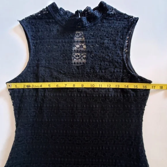 2360 * Guess Sleeveless Lace Overlay Dress Black Size 10 - Picture 7 of 8